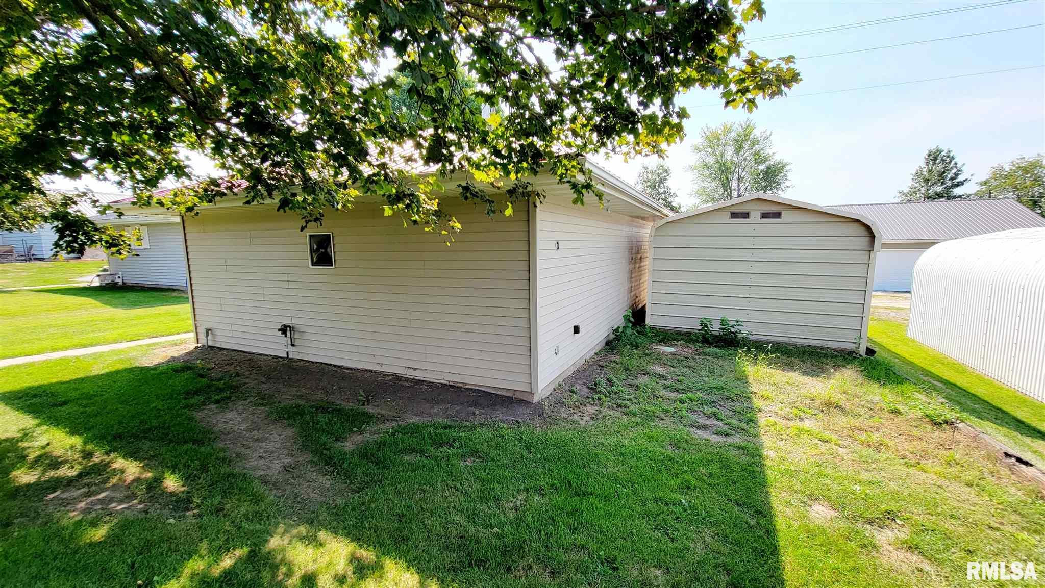 333 5th Street Bennett, IA 52721 - Photo 4 of 49 Gallery Image 4