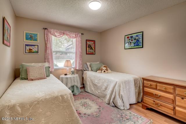 5638 Swamp Fox Road Jacksonville, FL 32210 - Photo 28 of 35 Bedroom_3_View_1