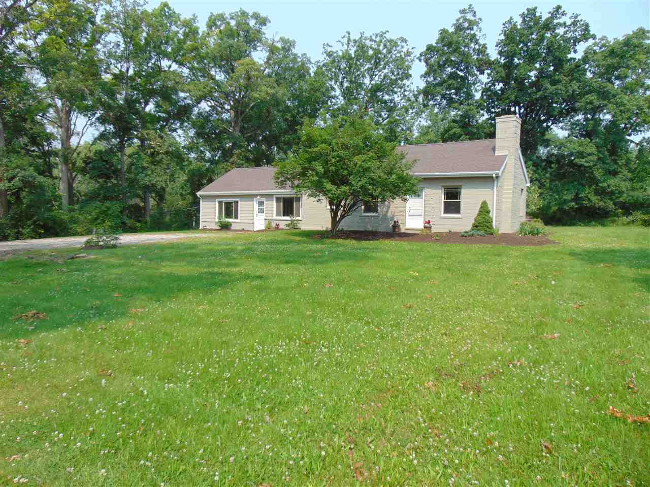 2216 Butler Road Fort Wayne, IN 46808 - Photo 1 of 16 Gallery Image 1