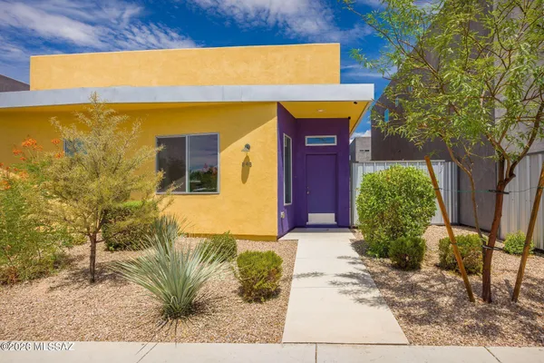 $1,795 | 848 East Park Modern Drive, Tucson, AZ 85719