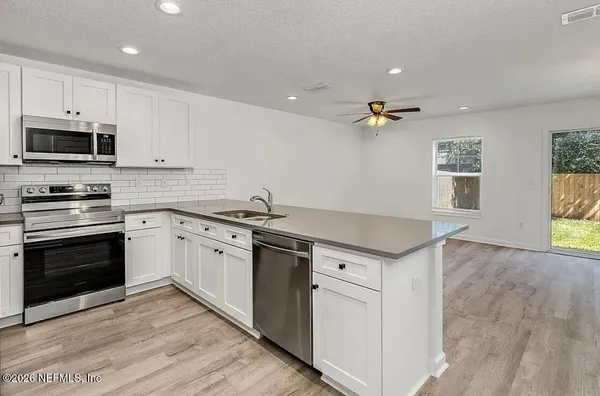 $1,900 | 3585 Drexel Street, Jacksonville, FL 32207