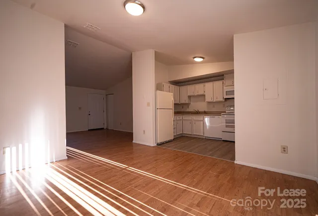 $1,650 | 5423 Jaslie Lane, Charlotte, NC 28227