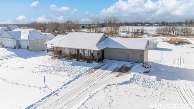 $539,900 | 2521 Air Park Drive, Zeeland, MI 49464