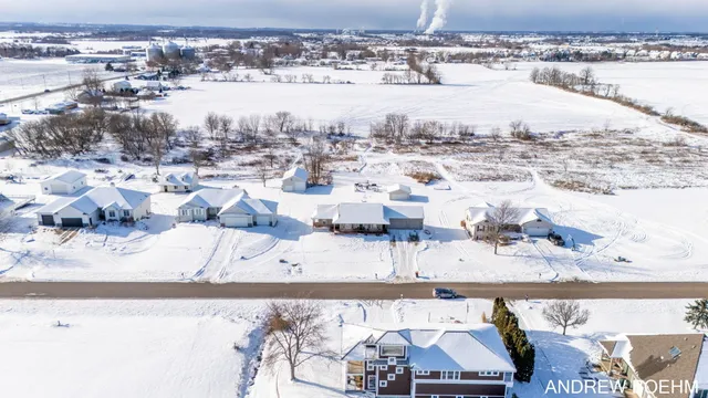 $539,900 | 2521 Air Park Drive, Zeeland, MI 49464