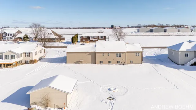 $539,900 | 2521 Air Park Drive, Zeeland, MI 49464