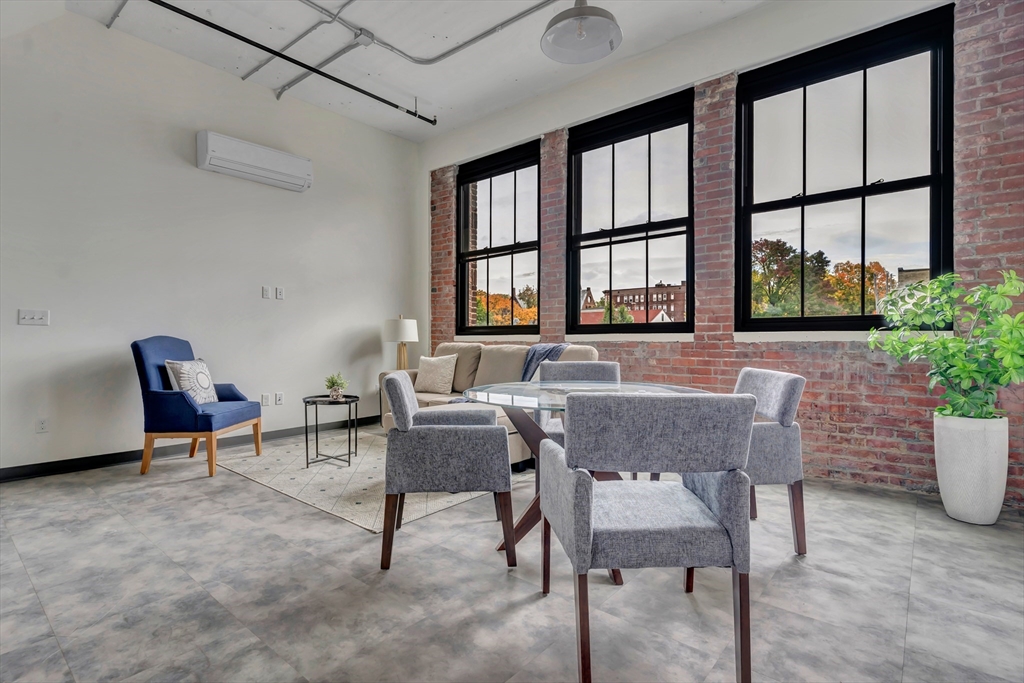 151 Chestnut Street, Unit 408 Springfield, MA 01103 - Photo 3 of 13