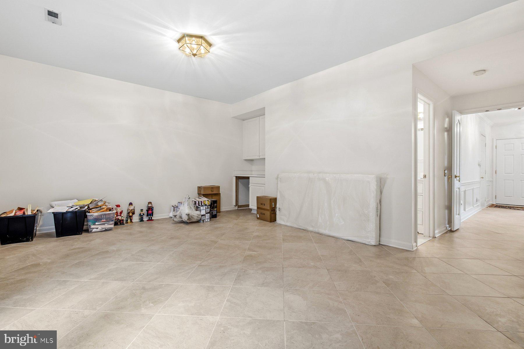 20866 Trinity Square Sterling, VA 20165 - Photo 6 of 28
