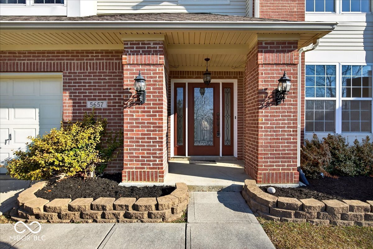 5657 Rundle Court Indianapolis, IN 46220 - Photo 2 of 36