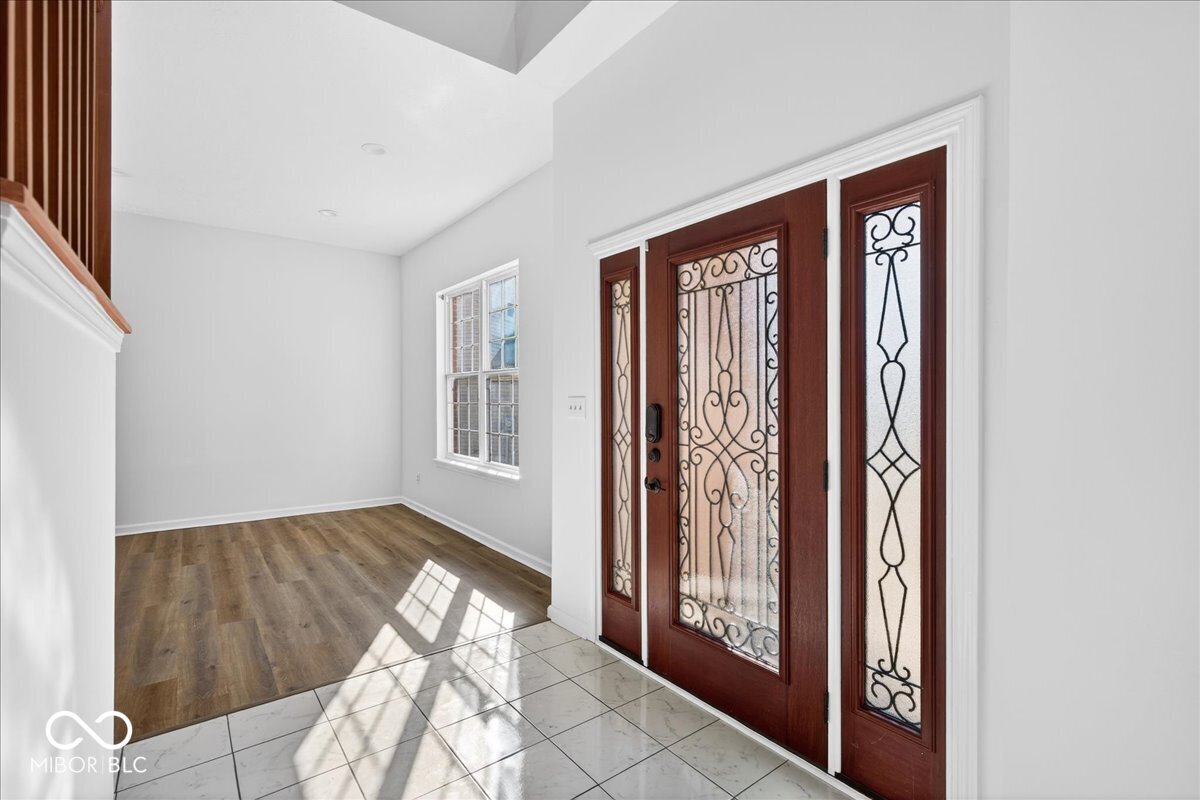 5657 Rundle Court Indianapolis, IN 46220 - Photo 3 of 36