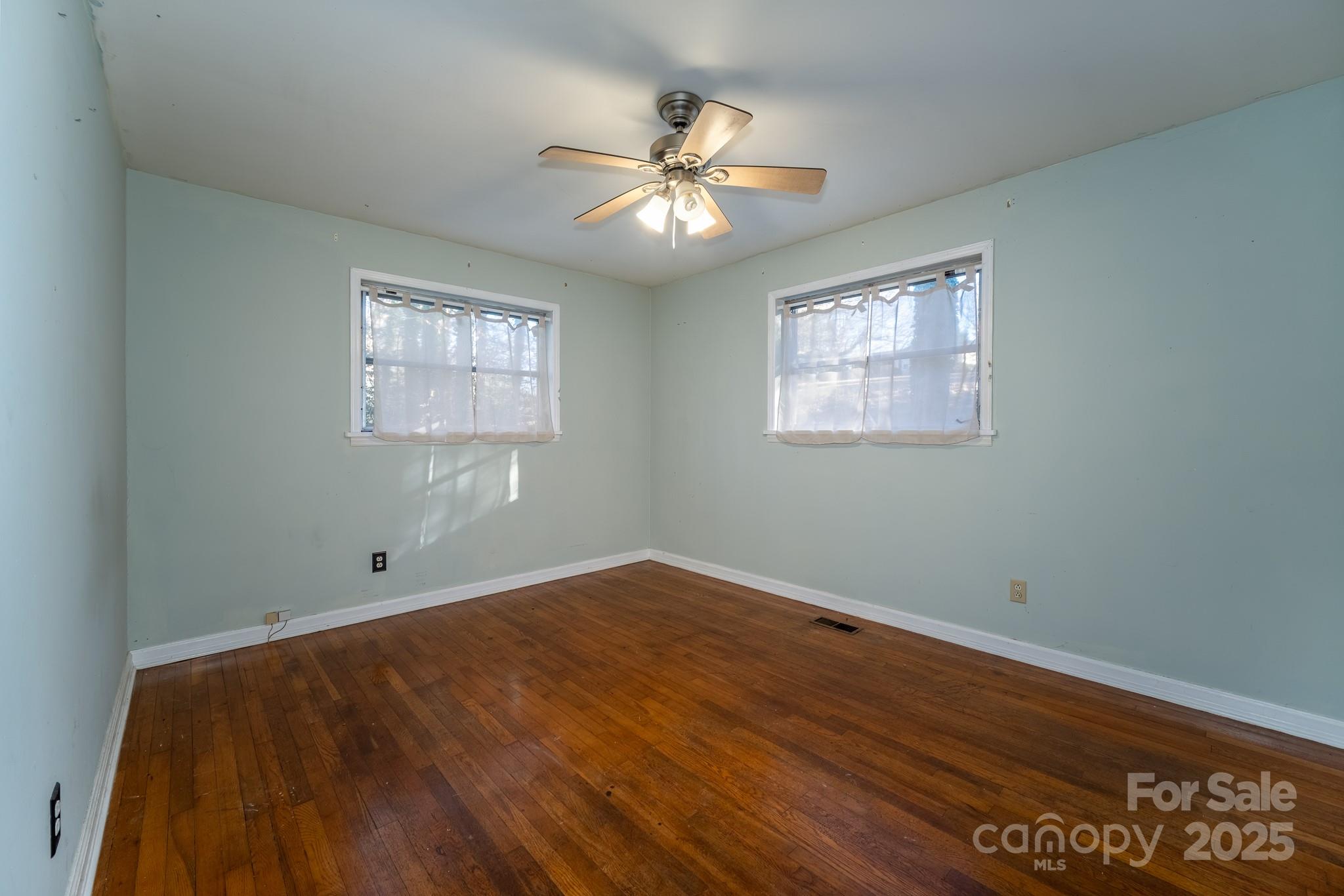 433 Osborne Road Brevard, NC 28712 - Photo 19 of 36