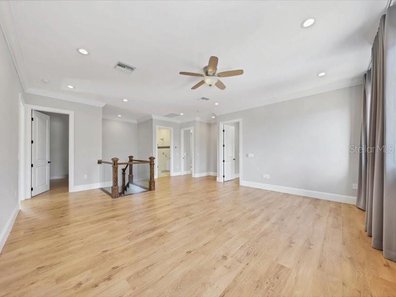 4112 Swift Road Sarasota, FL 34231 - Photo 19 of 41 a view of a livingroom with a ceiling fan