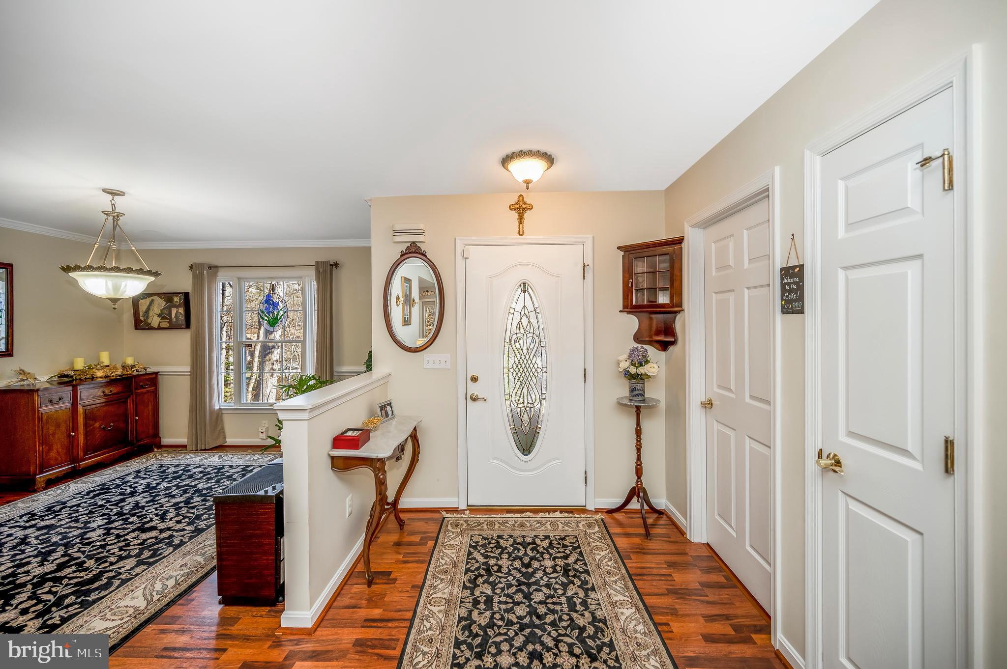Inviting foyer greets you as you enter.