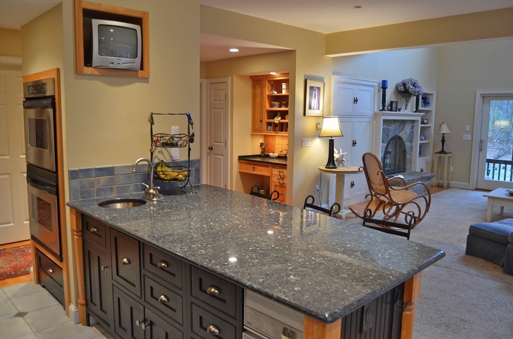 48 Amherst Road Leverett, MA 01054 - Photo 15 of 30