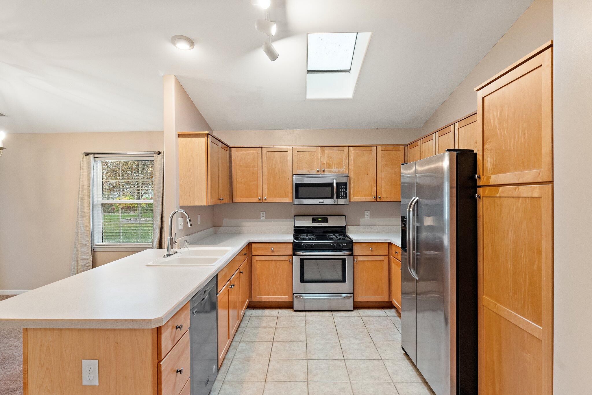 10765 Keystone Lane Crown Point, IN 46307 - Photo 5 of 17 2048x1365