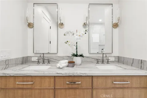 $3,500,000 | 303 Fernleaf Avenue, Corona del Mar, CA 92625