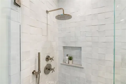 $3,500,000 | 303 Fernleaf Avenue, Corona del Mar, CA 92625