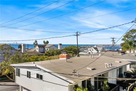 $3,500,000 | 303 Fernleaf Avenue, Corona del Mar, CA 92625