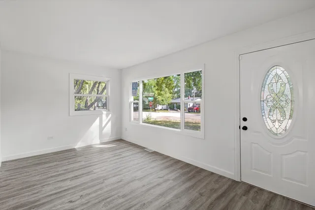 $344,900 | 33448 North Greentree Road, Grayslake, IL 60030