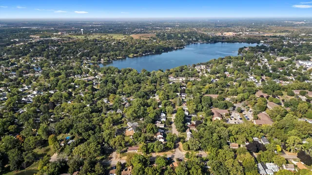 $344,900 | 33448 North Greentree Road, Grayslake, IL 60030