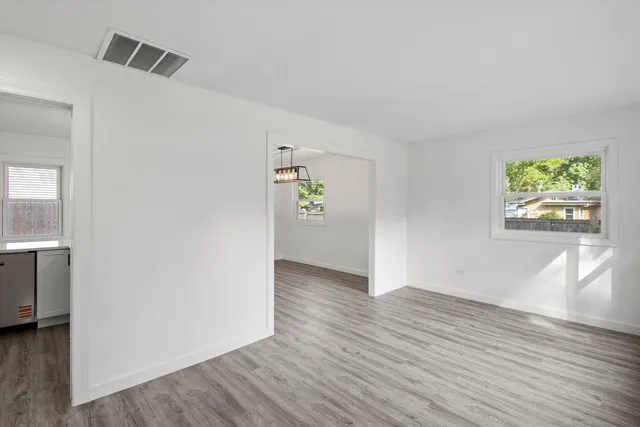 $344,900 | 33448 North Greentree Road, Grayslake, IL 60030