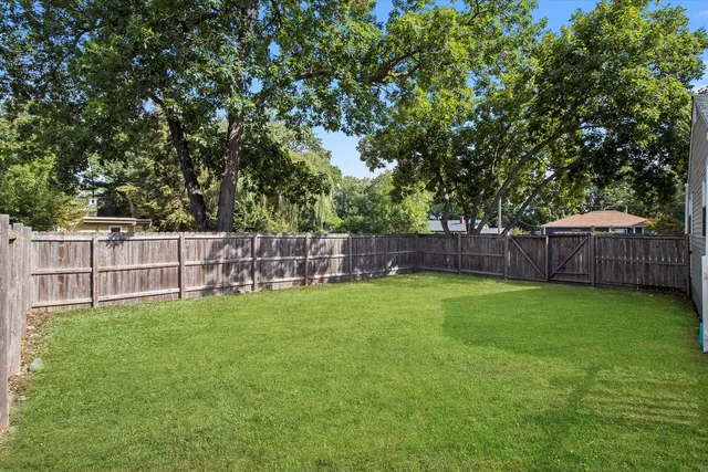 $344,900 | 33448 North Greentree Road, Grayslake, IL 60030