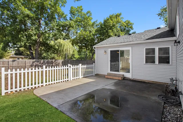 $344,900 | 33448 North Greentree Road, Grayslake, IL 60030