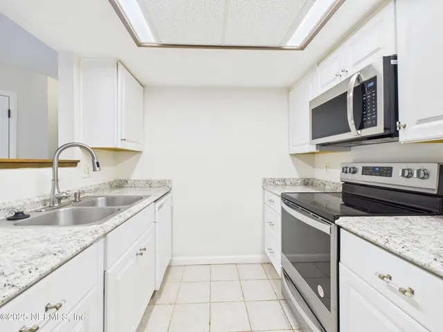 $215,000 | 2984 Songbird Drive, Jacksonville, FL 32233