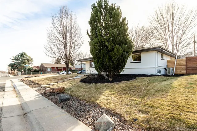 $779,000 | 8900 West 57th Avenue, Arvada, CO 80002