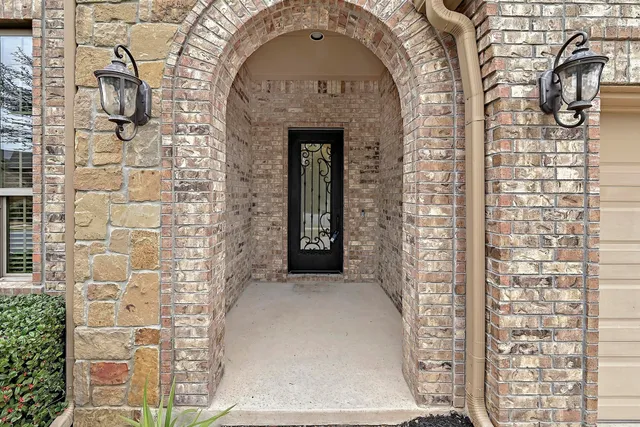 $565,000 | 940 Purple Moor Pass, Leander, TX 78641