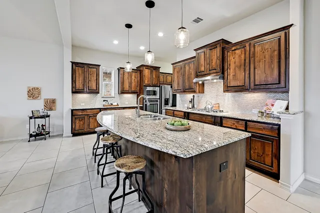 $565,000 | 940 Purple Moor Pass, Leander, TX 78641