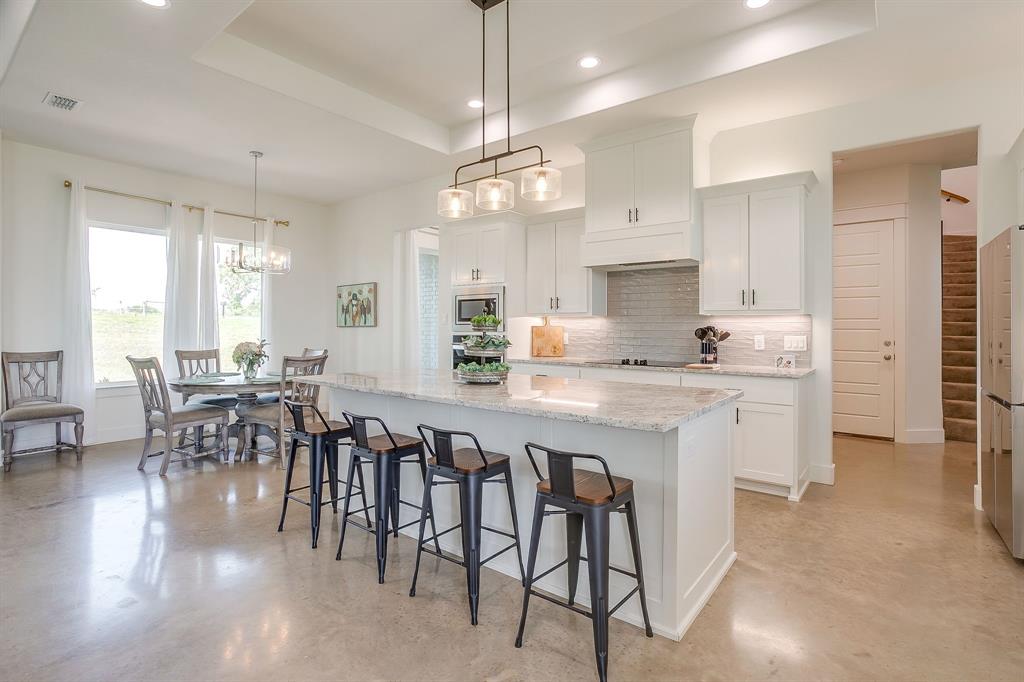 1048 Agnes Street North Springtown, TX 76082 - Photo 13 of 37