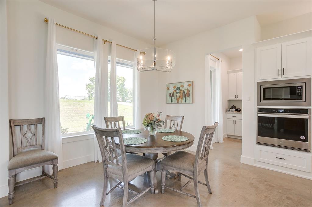 1048 Agnes Street North Springtown, TX 76082 - Photo 14 of 37