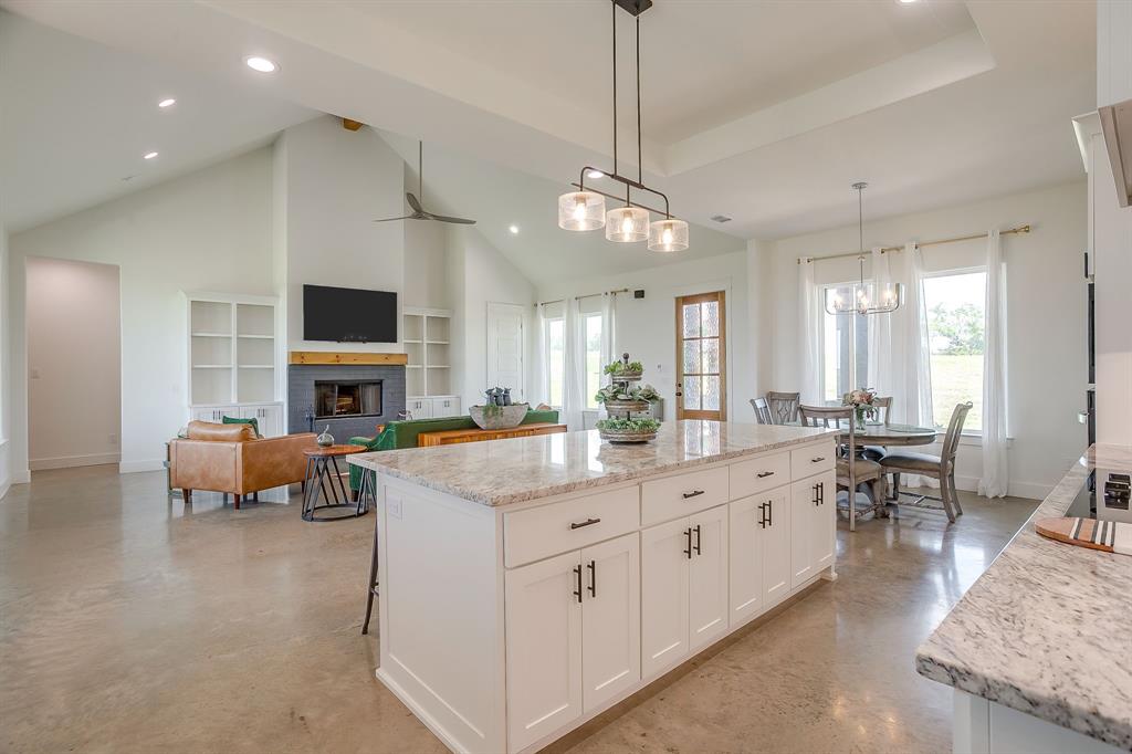 1048 Agnes Street North Springtown, TX 76082 - Photo 18 of 37