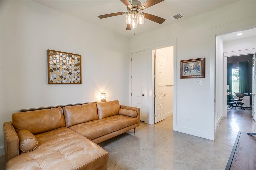 1048 Agnes Street North Springtown, TX 76082 - Photo 22 of 37