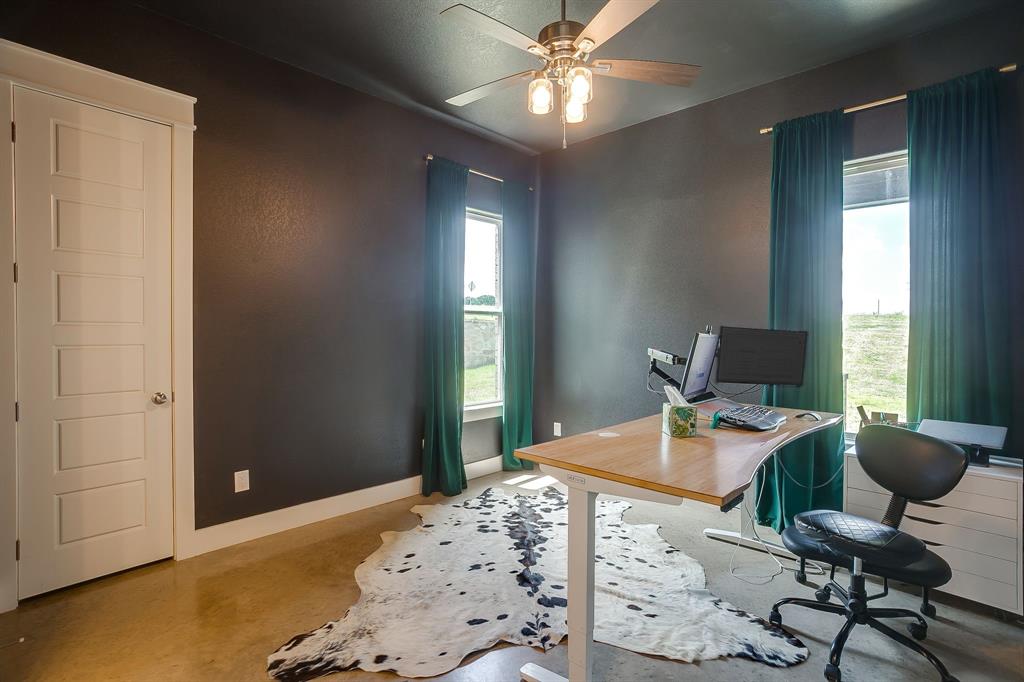 1048 Agnes Street North Springtown, TX 76082 - Photo 24 of 37