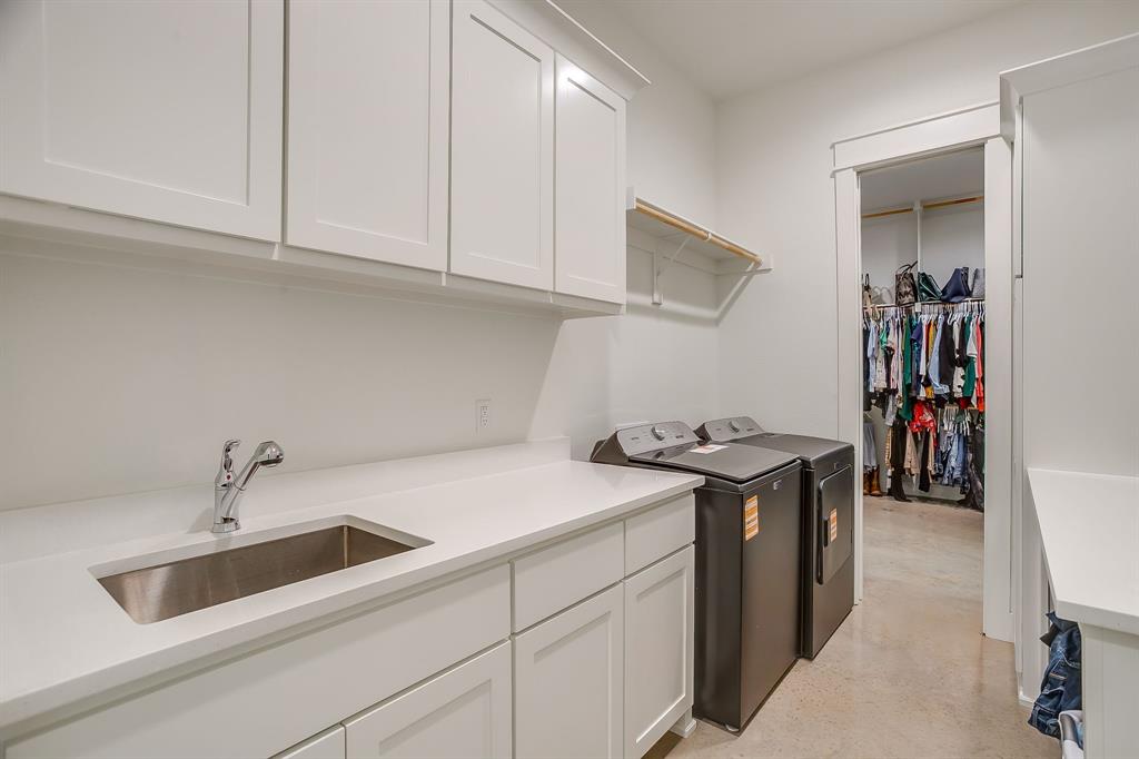 1048 Agnes Street North Springtown, TX 76082 - Photo 30 of 37