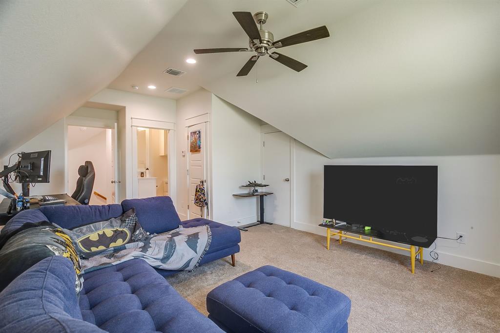 1048 Agnes Street North Springtown, TX 76082 - Photo 32 of 37