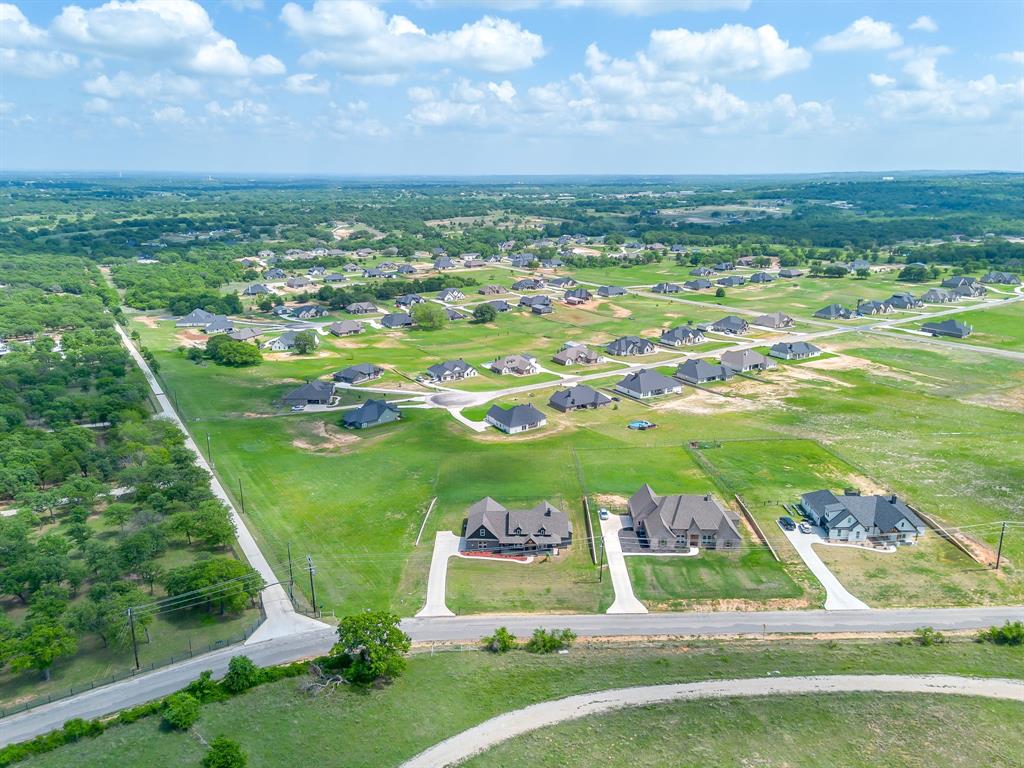 1048 Agnes Street North Springtown, TX 76082 - Photo 8 of 37