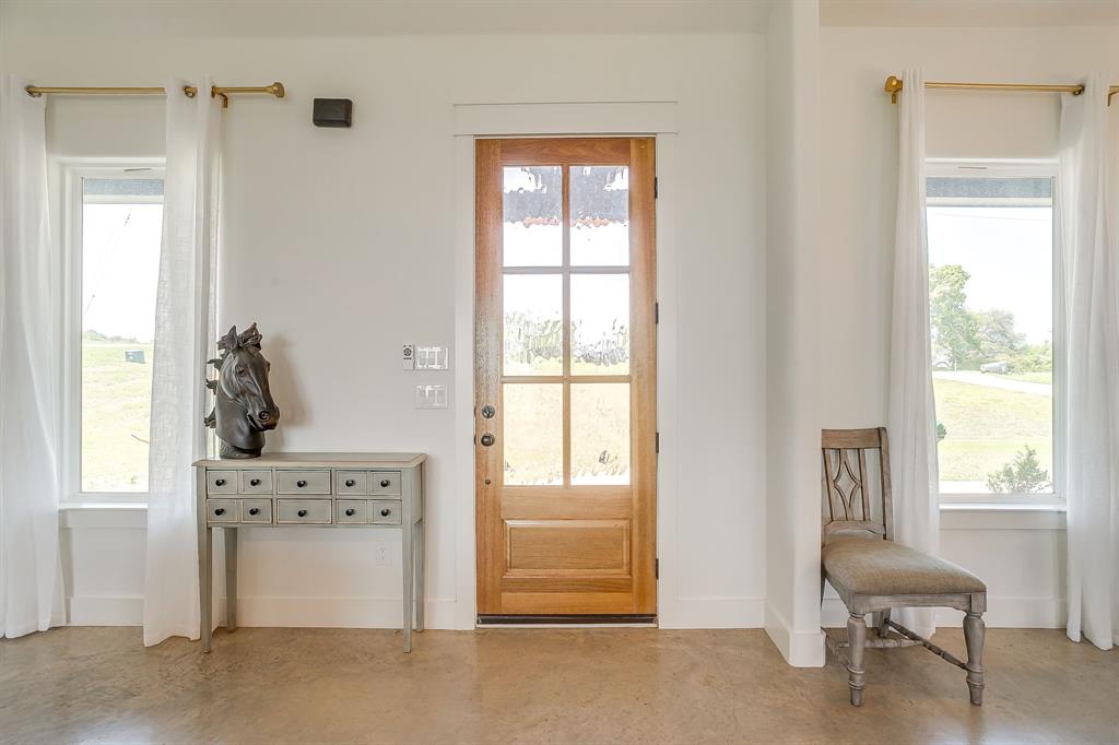 1048 Agnes Street North Springtown, TX 76082 - Photo 9 of 37