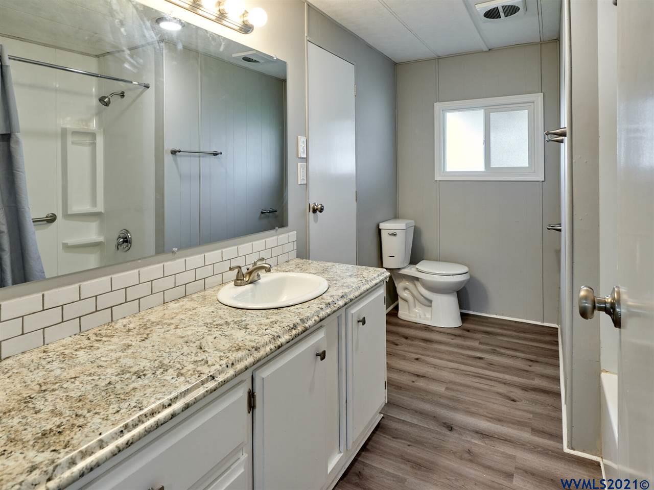 5355 River ( Road, Unit 31 Keizer, OR 97303 - Photo 18 of 26