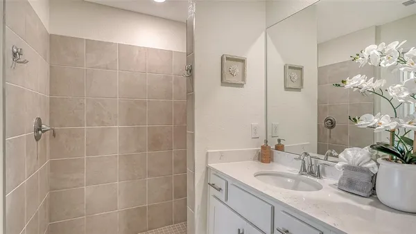 $3,400 | 12390 Wellen Golf Street, Unit 107, Venice, FL 34293