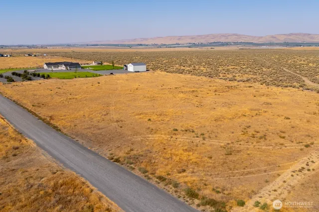 a view of an ocean view