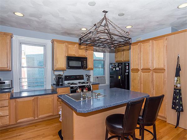 8 Rice Street, Unit 3 Brookline, MA 02445 - Photo 1 of 11 Gallery Image 1
