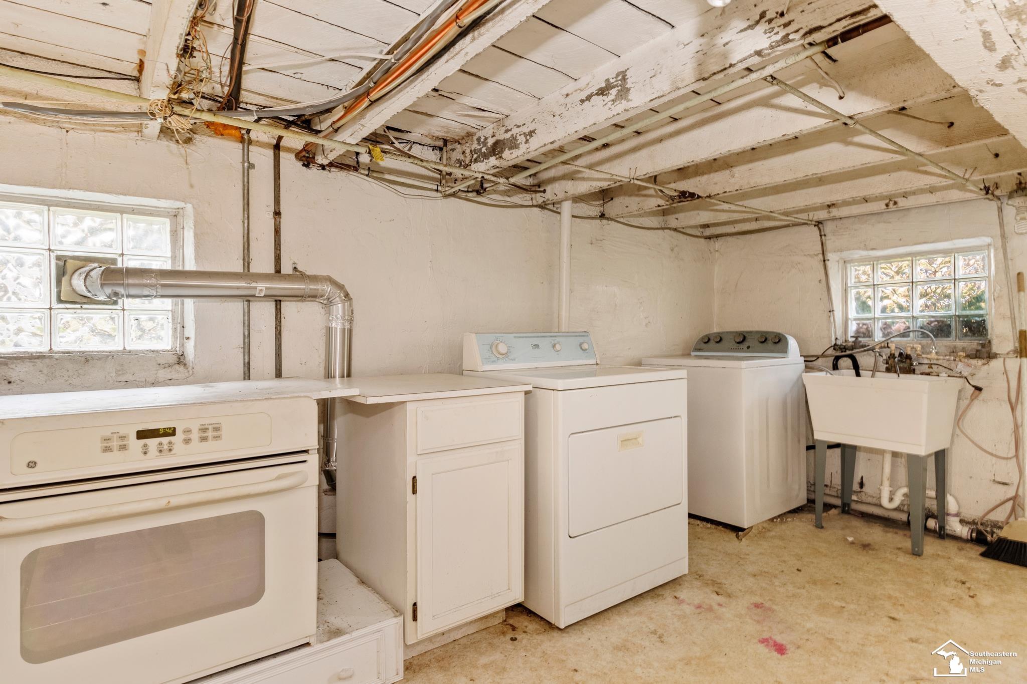 24433 Sumpter Road Belleville, MI 48111 - Photo 45 of 82 50105681-44.JPG