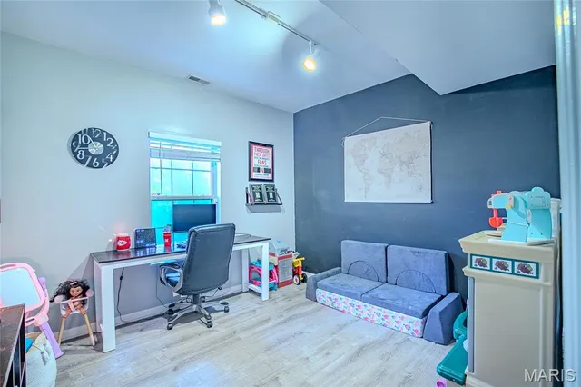 $584,000 | 532 Fairfield Valley Road, Pacific, MO 63069