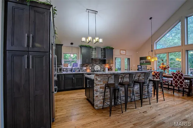 $584,000 | 532 Fairfield Valley Road, Pacific, MO 63069