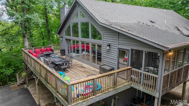 $584,000 | 532 Fairfield Valley Road, Pacific, MO 63069