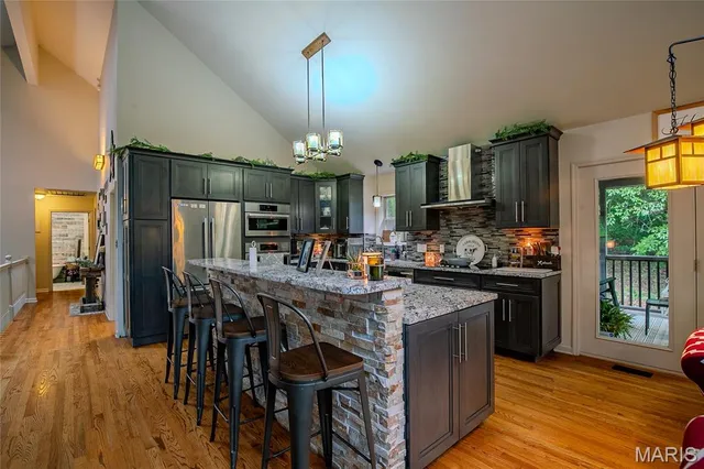 $584,000 | 532 Fairfield Valley Road, Pacific, MO 63069