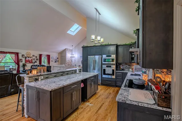 $584,000 | 532 Fairfield Valley Road, Pacific, MO 63069