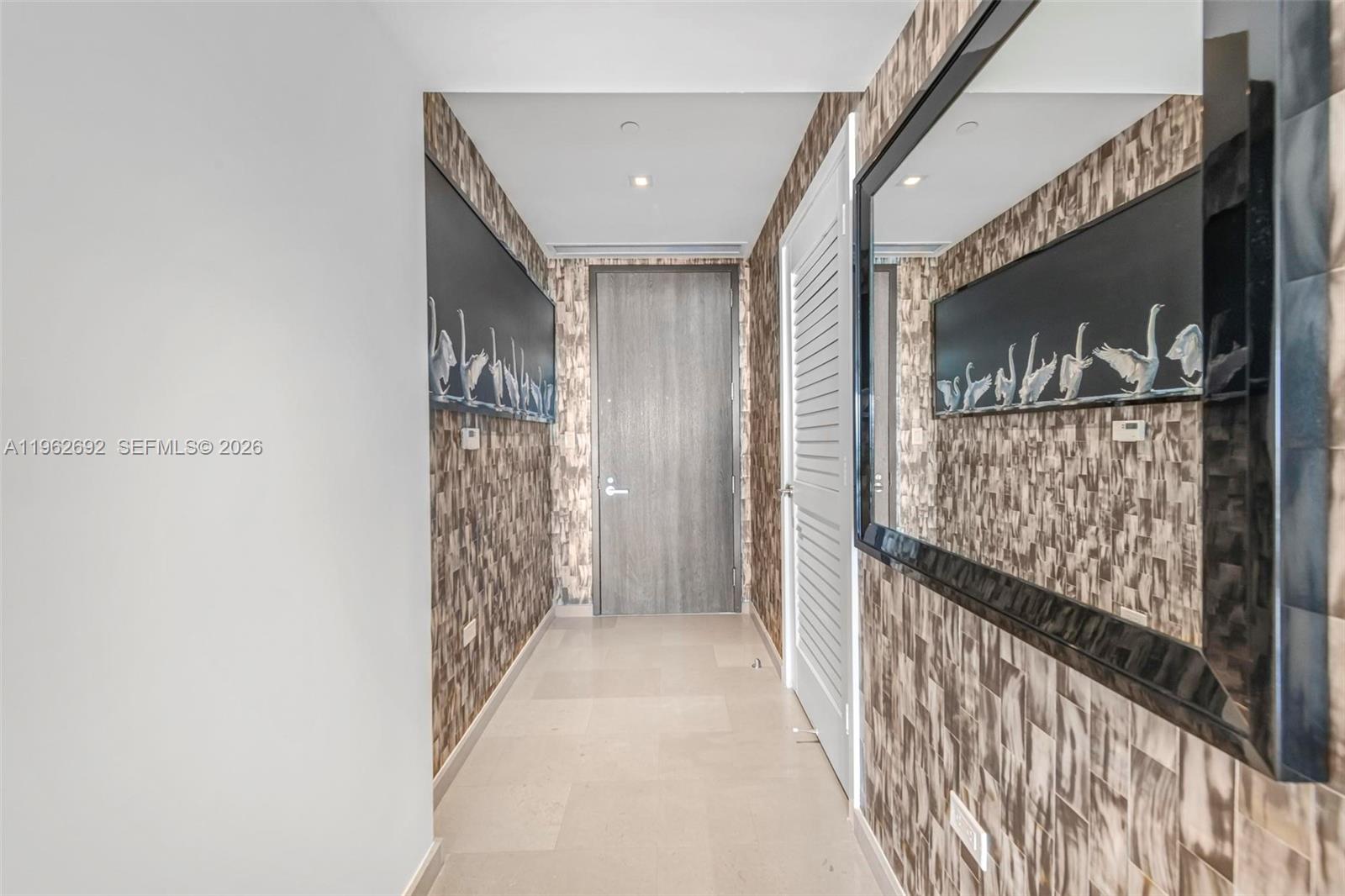 88 Southwest 7th Street, Unit 3806 Miami, FL 33130 - Photo 11 of 24